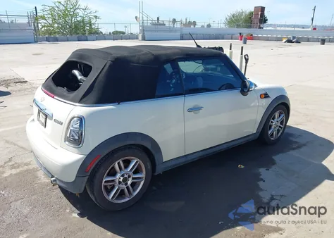 2011 Mini Cooper z USA, uszkodzony, nr VIN WMWZN3C58BT133329